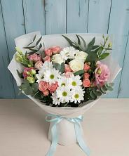 Букет цветов из:  Розы, Лизиантусы и Хризантемы в Шатурторф
