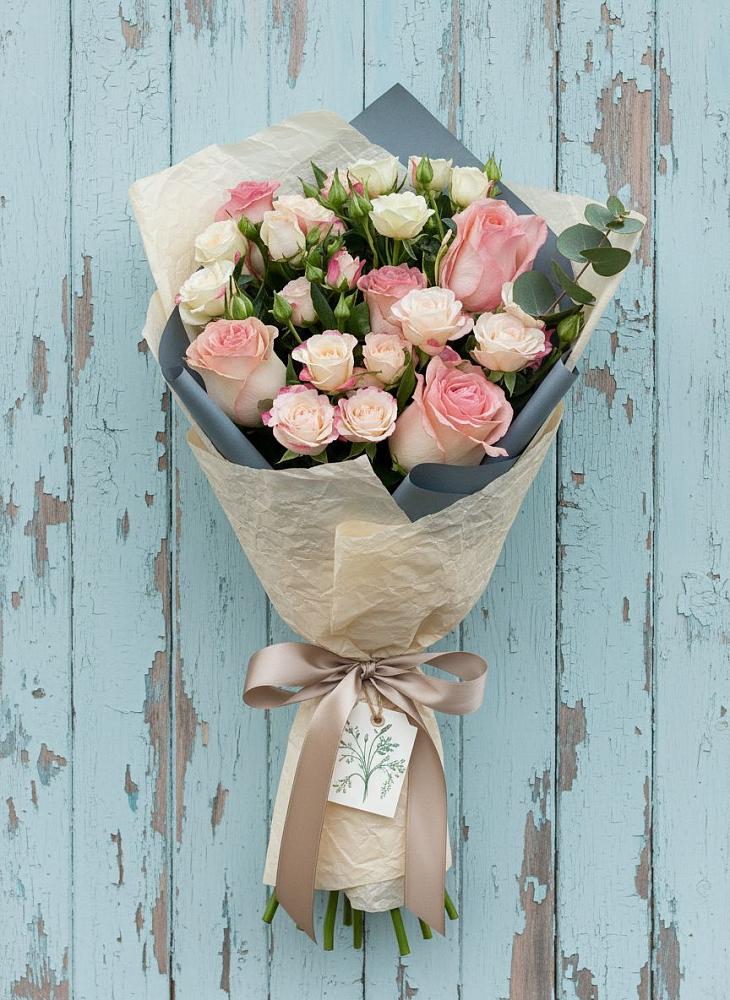 Букет цветов из: Розы в Шатурторф