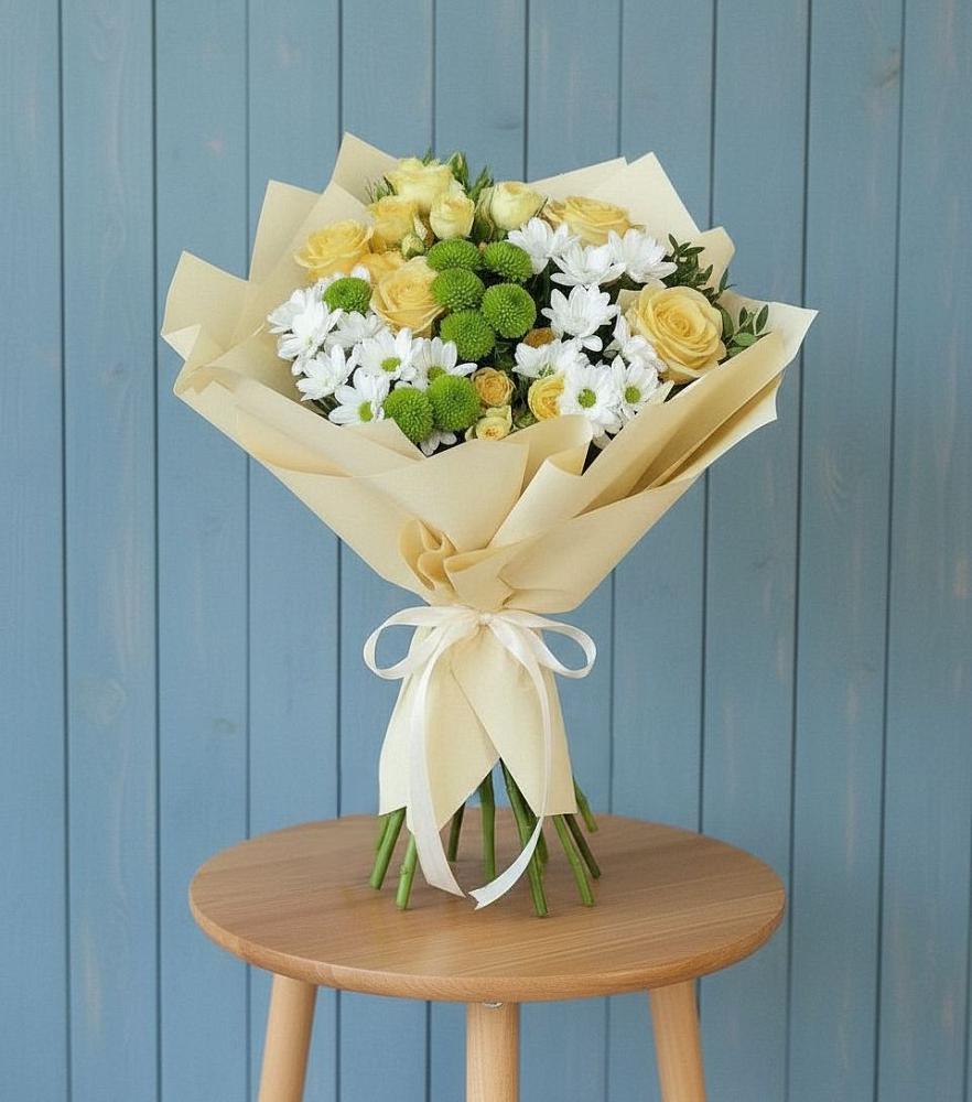 Букет цветов из: Хризантемы и Розы в Шатурторф