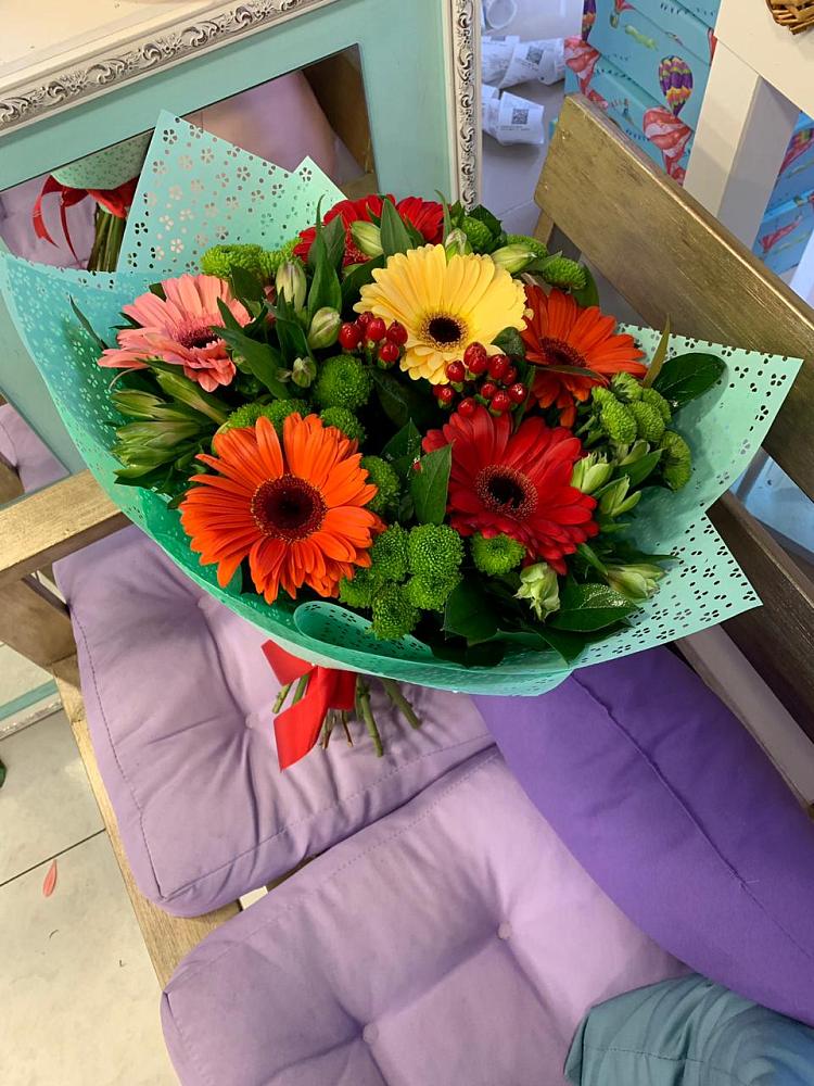 Букет цветов из: Герберы, Хризантемы и Альстромерии в Шатурторф