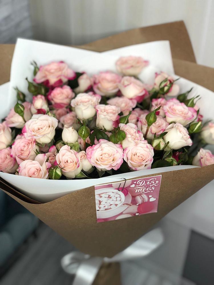 Букет цветов из: Розы в Шатурторф