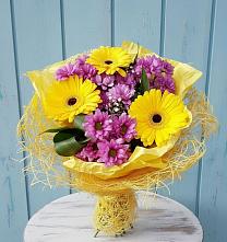 Букет цветов из:  Хризантемы и Герберы в Шатурторф