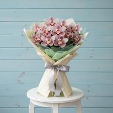 Букет цветов из:  Орхидеи и Розы в Шатурторф