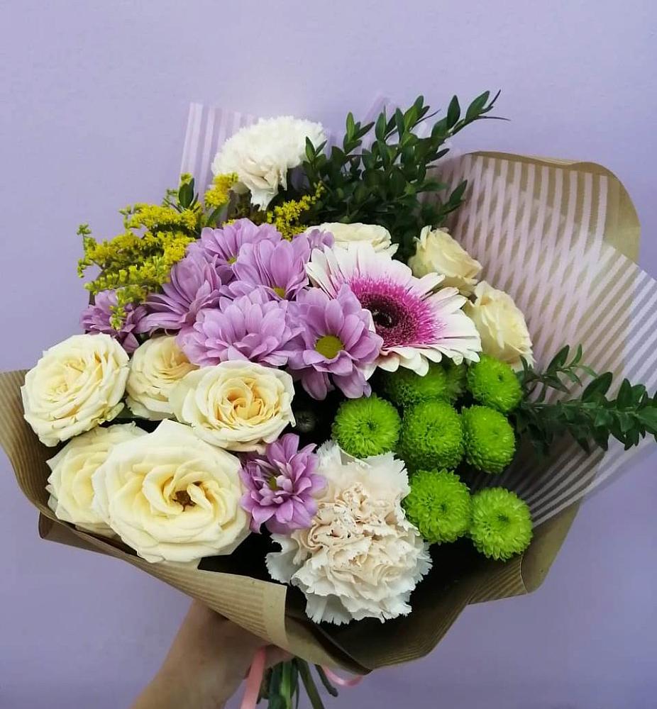 Букет цветов из: Хризантемы, Розы, Гвоздики и Герберы в Шатурторф