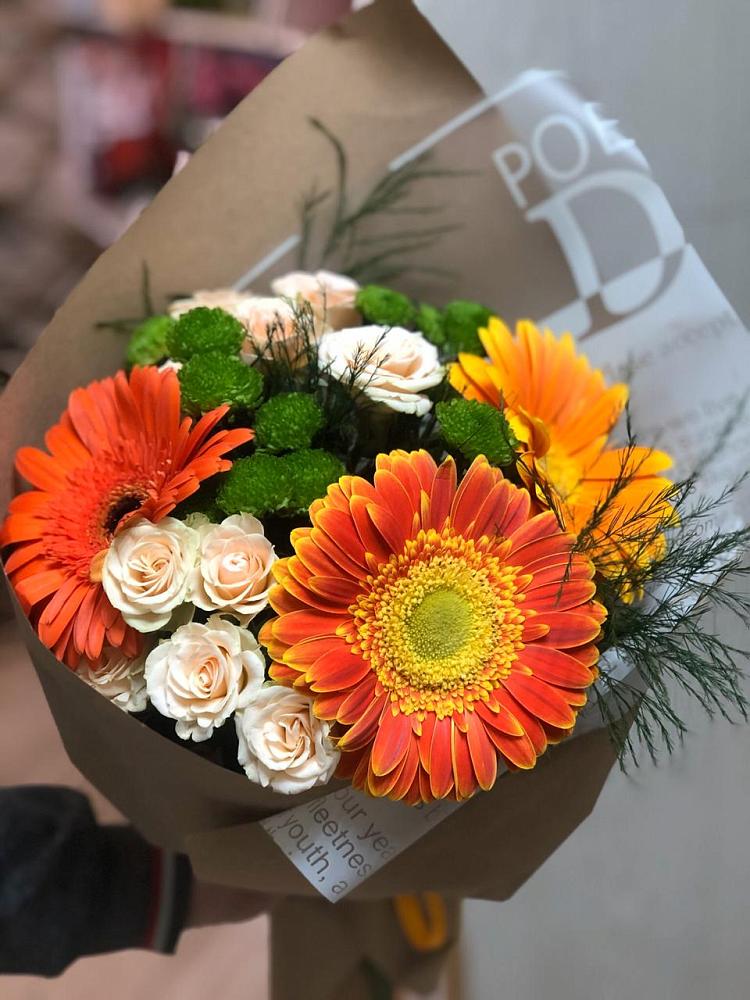 Букет цветов из: Герберы, Хризантемы и Розы в Шатурторф