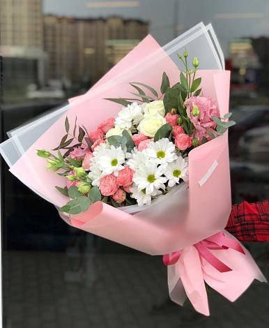 Букет цветов из: Розы, Лизиантусы и Хризантемы в Шатурторф